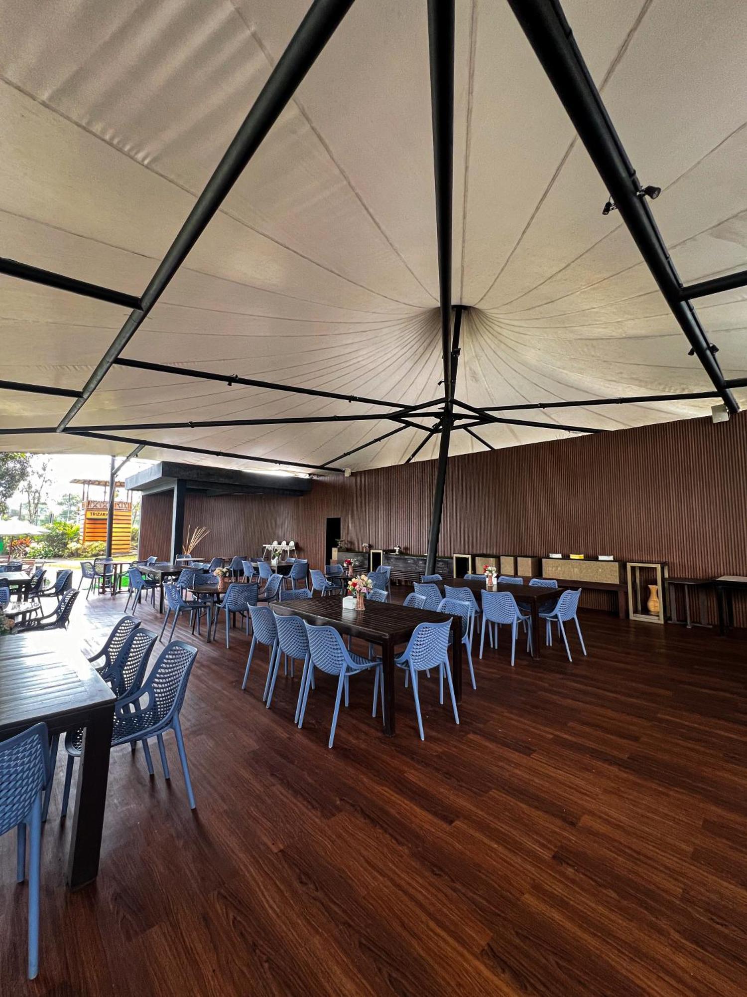 Trizara Resorts - Glam Camping Лембанг Экстерьер фото