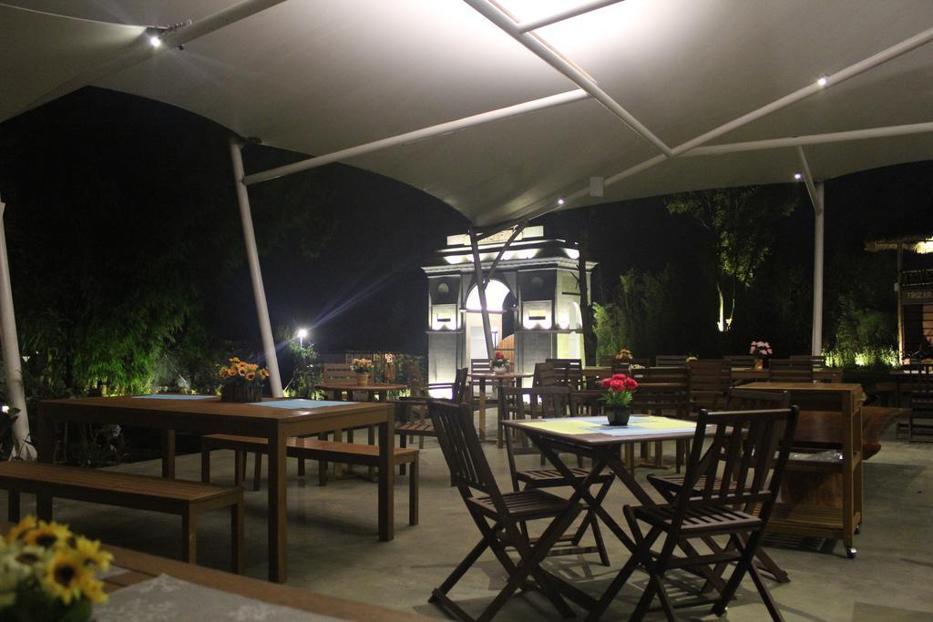 Trizara Resorts - Glam Camping Лембанг Экстерьер фото